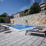 Villas & Apartments Capparis