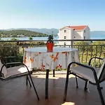 Apartments By The Sea Loviste, Peljesac - 10197