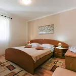 Apartment Privlaka 12957A
