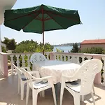 Apartment Verunic 8104A