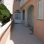 Apartment Pag 6311C