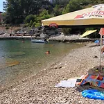 Seaside Family Friendly House With A Swimming Pool Cove Mikulina Luka, Korcula - 20116