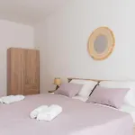 Celestina Apartment