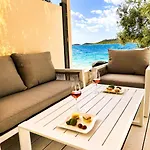 Buqez Eco Resort - Beach Villa 28 - Directly By Beach