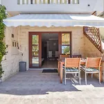 Apartments Yelkouan