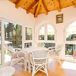 4 Bedroom Cozy Home In Mlini