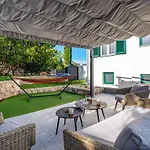 Lovely Home In Lukoran With Wifi