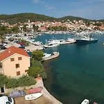 Island Paradise Apartment