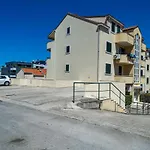 Apartment Elly