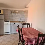 Apartman S Pogledom Na More 3