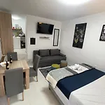 Old Town Bridge Apartment