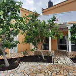 Apartments Baotic Vir
