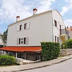 Apartments Milenko