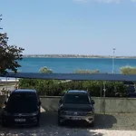 Apartments Elvir Vrsi