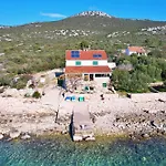 Old Fisherman'S House - Apartment Zrinka