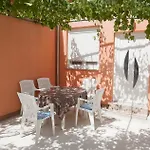 Apartment Toni With Private Parking