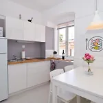 Downtown Apartment Tango