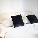 Luka Apartment