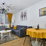 Urban Apartment Ivan