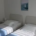 Apartment For 4 Persons, By The Sea And With Beautiful View