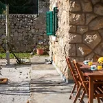 Apartment Villa Ahava Garden