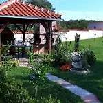 Family Friendly Apartments With A Swimming Pool Kraj, Pasman - 334