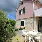 Apartmani Lucija Peros Zaton II