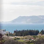Sea View Apartment Pink