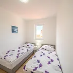 Bright Apartment In Vrsi With Terrace And Garden 65 M²