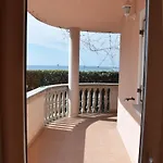 Apartment Blanusa A