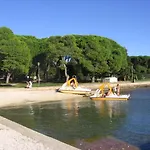 Apartment In Villa, Big Garden, Private Pool, Close To Beach And Zadar Town