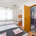 Studio And Rooms Zadar City Wall