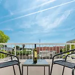 Charming Apartment Ines