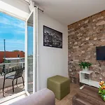 Charming Apartment Ines
