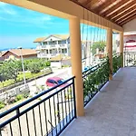 Three Bedroom Apartment Niko