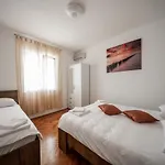 Apartment Zora In Seline With Terrace, Near The Beach