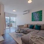 Apartment Glamorous Getaway