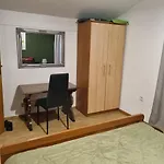 Emi 1 Apartment