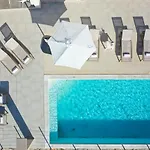 Tilagus Holiday Villa - Nostromo