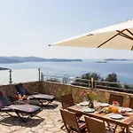 Doa - Apartment With Lovely Terrace & Sea View