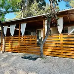 Oak Tree Mobile Home, Camp Soline