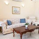 View Port Apartments