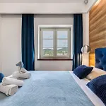 Teona Luxury Apartment With Terrace
