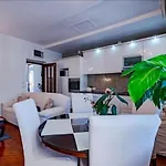 Apartments By The Sea Korcula - 9000