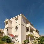 1 Bedroom Pet Friendly Apartment In Pag