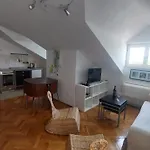 Apartment Lati