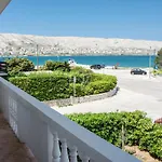 Apartmani Ina Pag