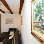 Lorena Apartment