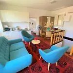 Happy Sea View Apartment