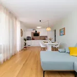 Deluxe Apartment Zara